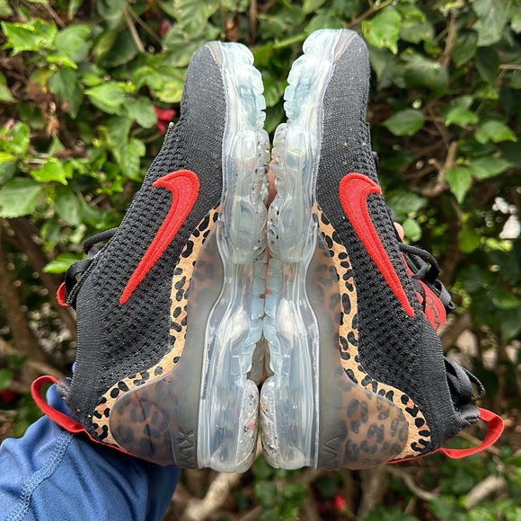 Nike Womens Air Vapormax 2021 FK Black Leopard Habanero Red Size 6.5 - Picture 5 of 8